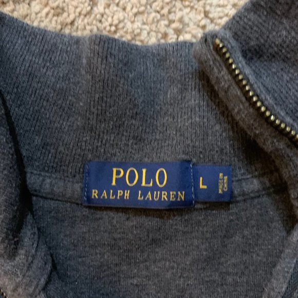 pullover - Picture 2 of 2